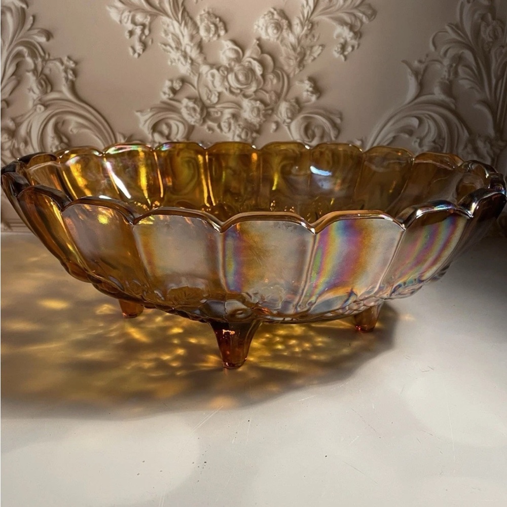 Carnival vintage glass fruit bowl